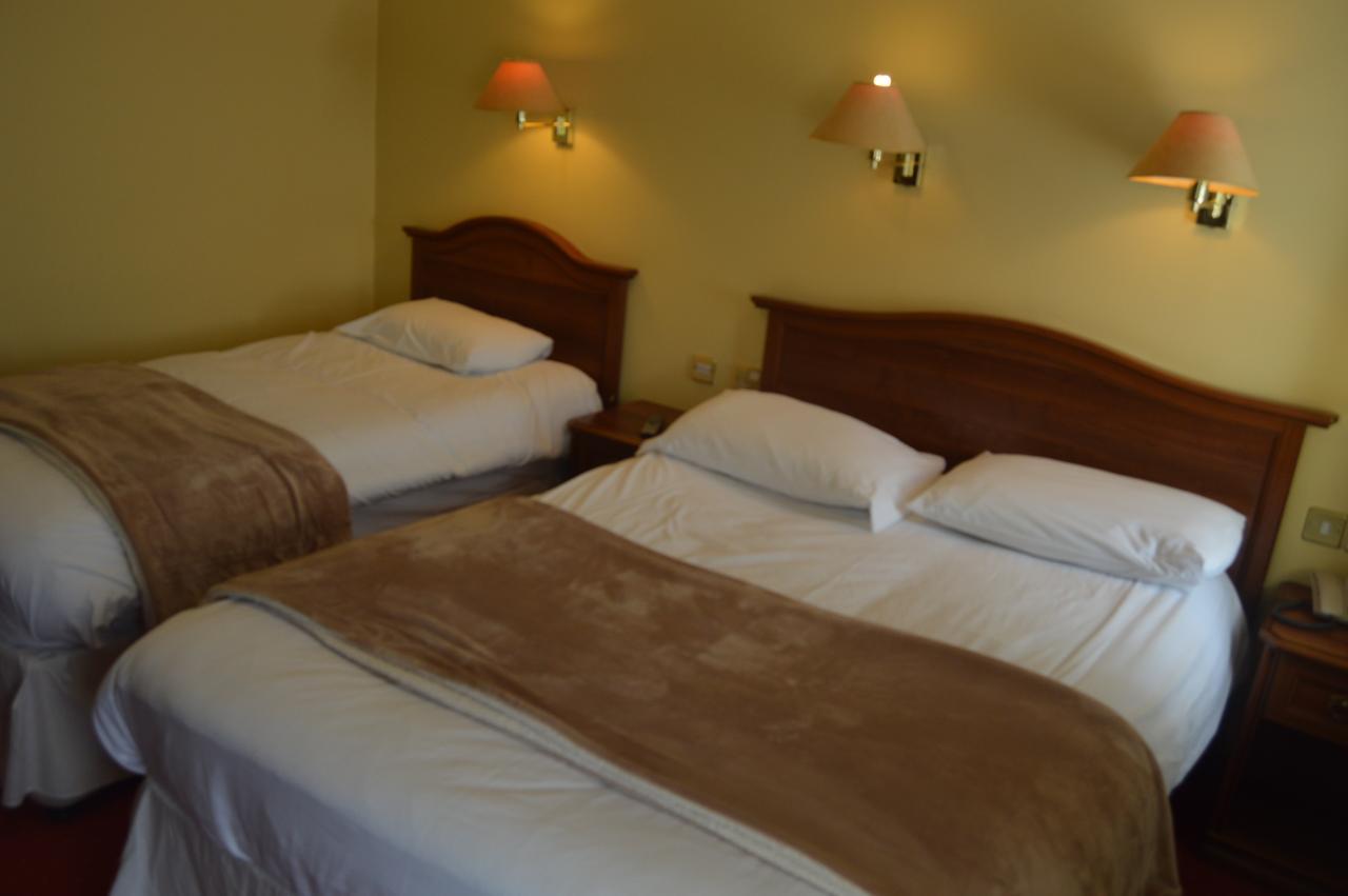 The Anglers Rest Hotel Headford ภายนอก รูปภาพ