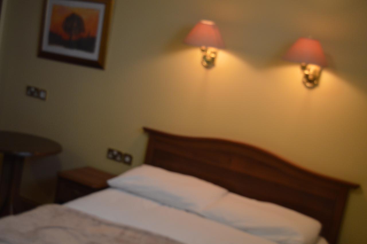 The Anglers Rest Hotel Headford ภายนอก รูปภาพ